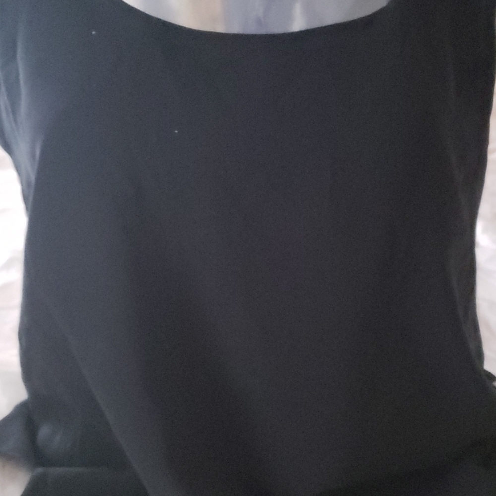 Top - Picture 2 of 6